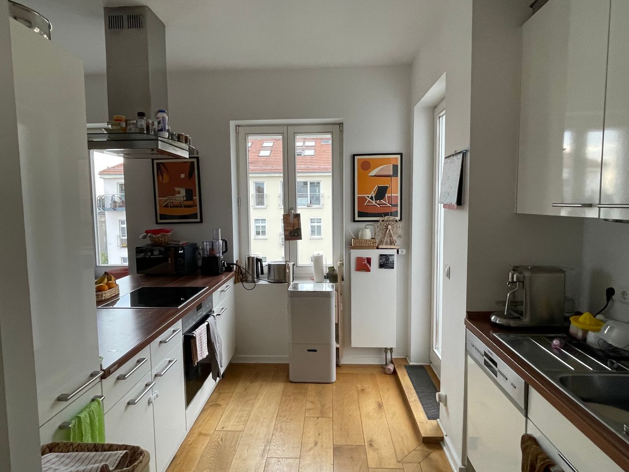 Spacious sunlit flat in Mitte with great views , Berlin