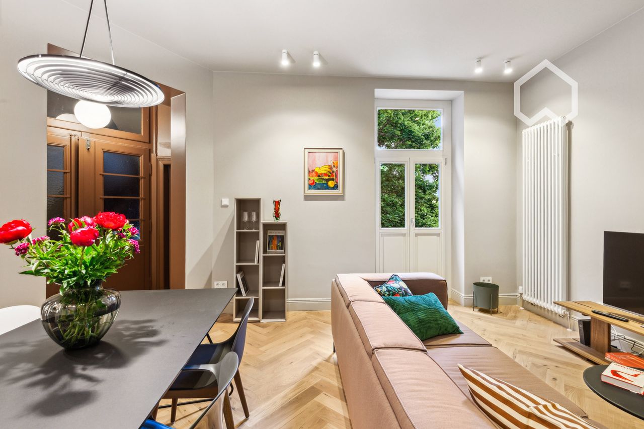 Exceptional 2-Bedroom Apartment in Frankfurt Nordend (72 m², Balcony, Fully Furnished)