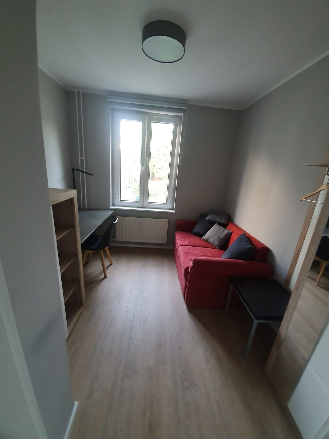 Comfortable and spacious apartment with 4 bedrooms in Berlin