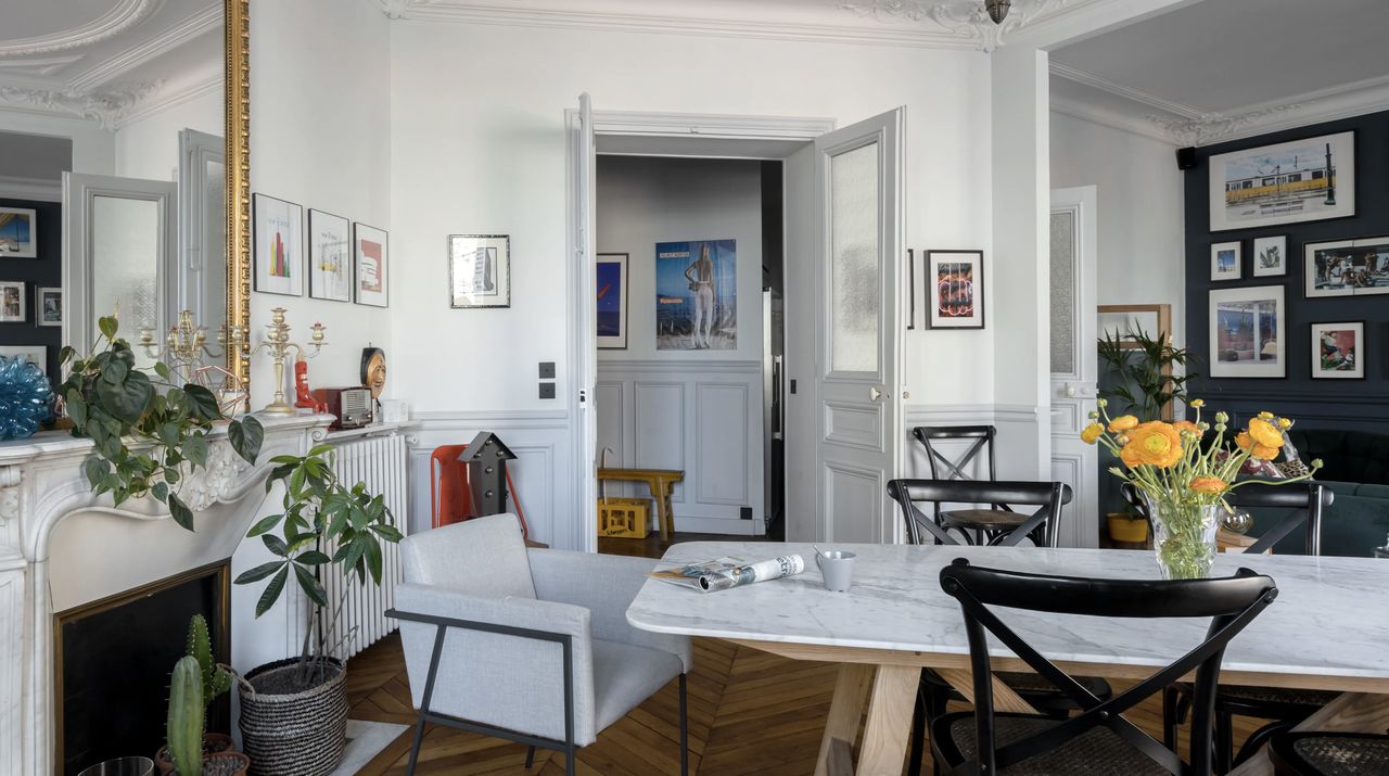 Haussmannian Luxury flat near Canal Saint-Martiny located