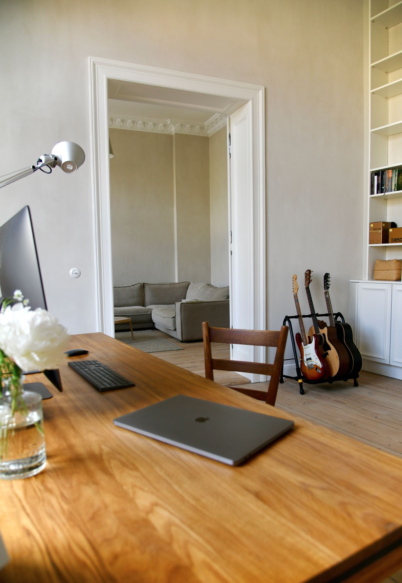 STYLISH STUCCO APPARTEMENT IN THE HISTORIC "HECKMANN-HÖFE"