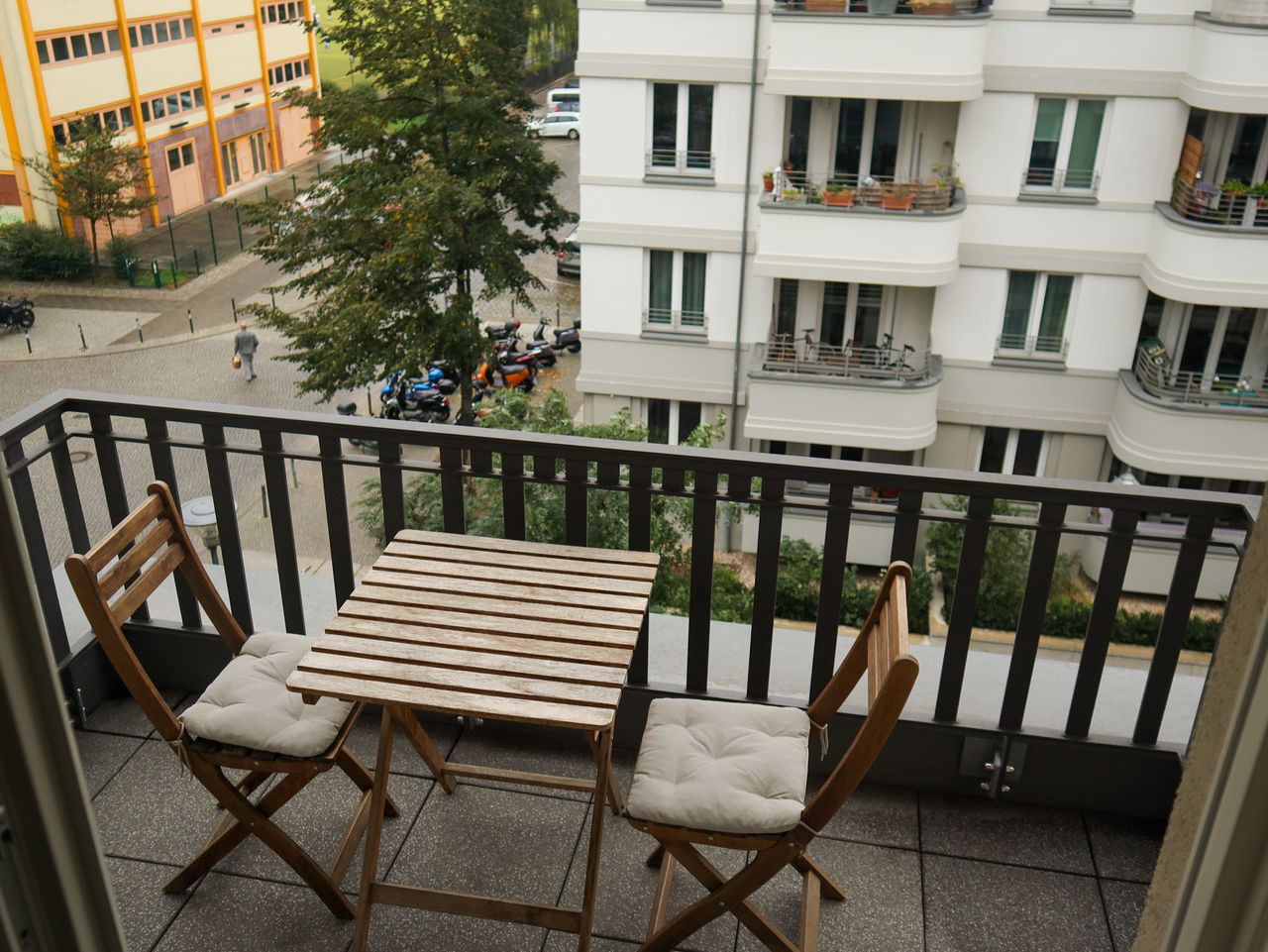 3 Rooms new building awesome neighbours near Ostkreuz