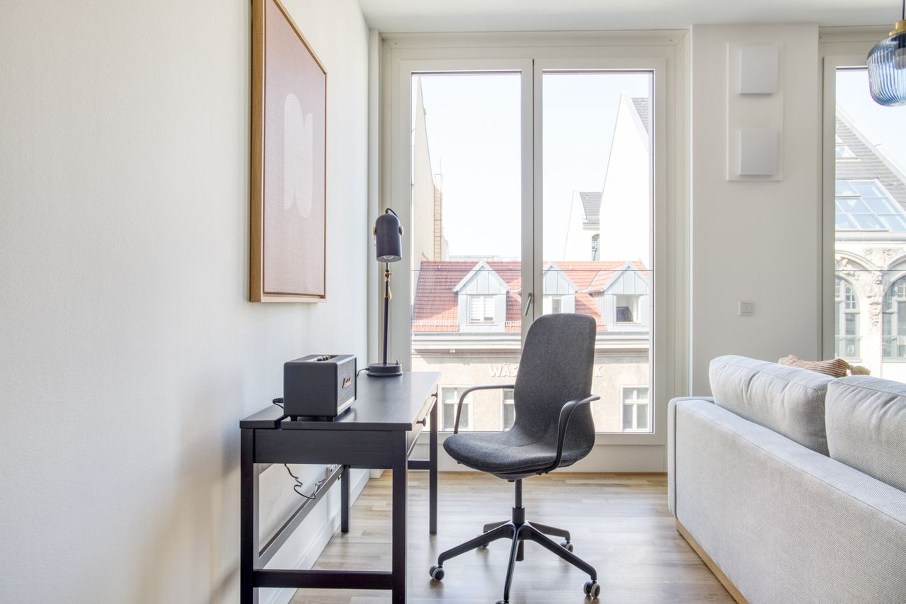 Gorgeous Mitte 1BR with Apple Store in building