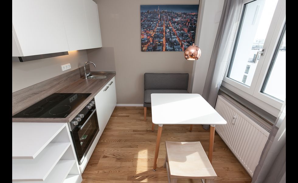 Modern & neat apartment close to city center