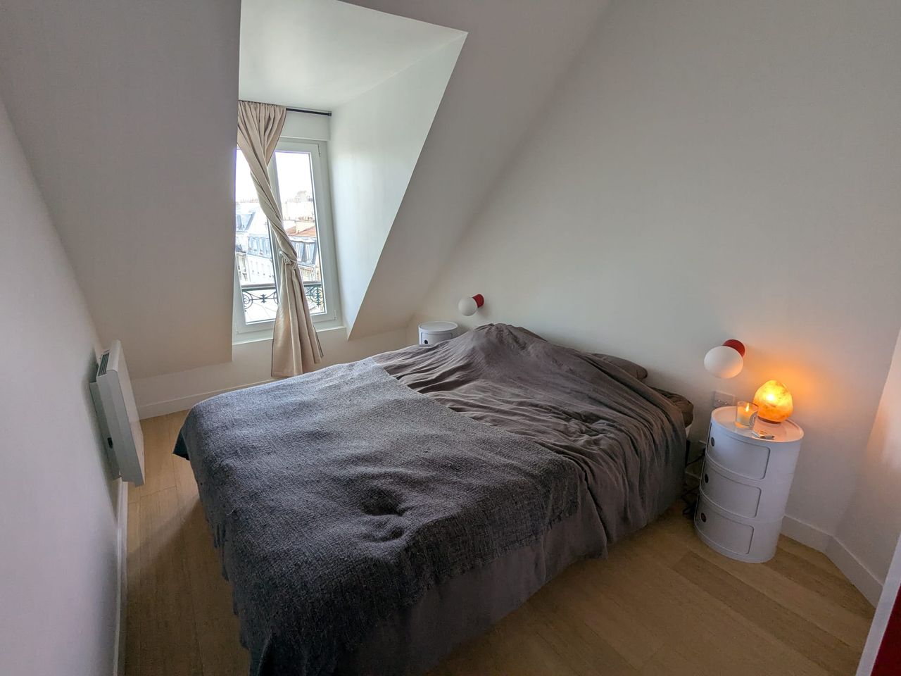 Bright apartment with view of the Sacré-Cœur - 1 separate bedroom - Paris 18e