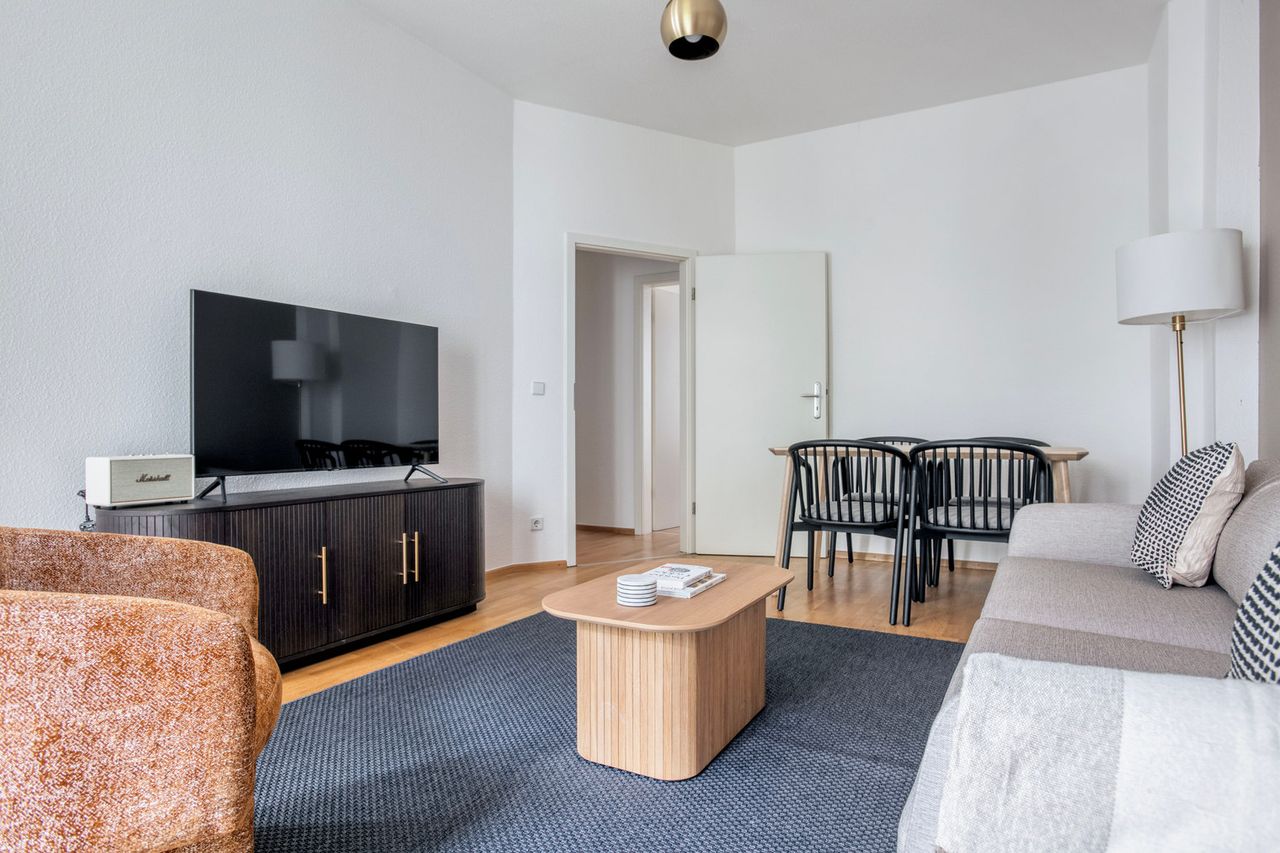 Clean Friedrichshain 2BR, Furnished & Fully Equipped