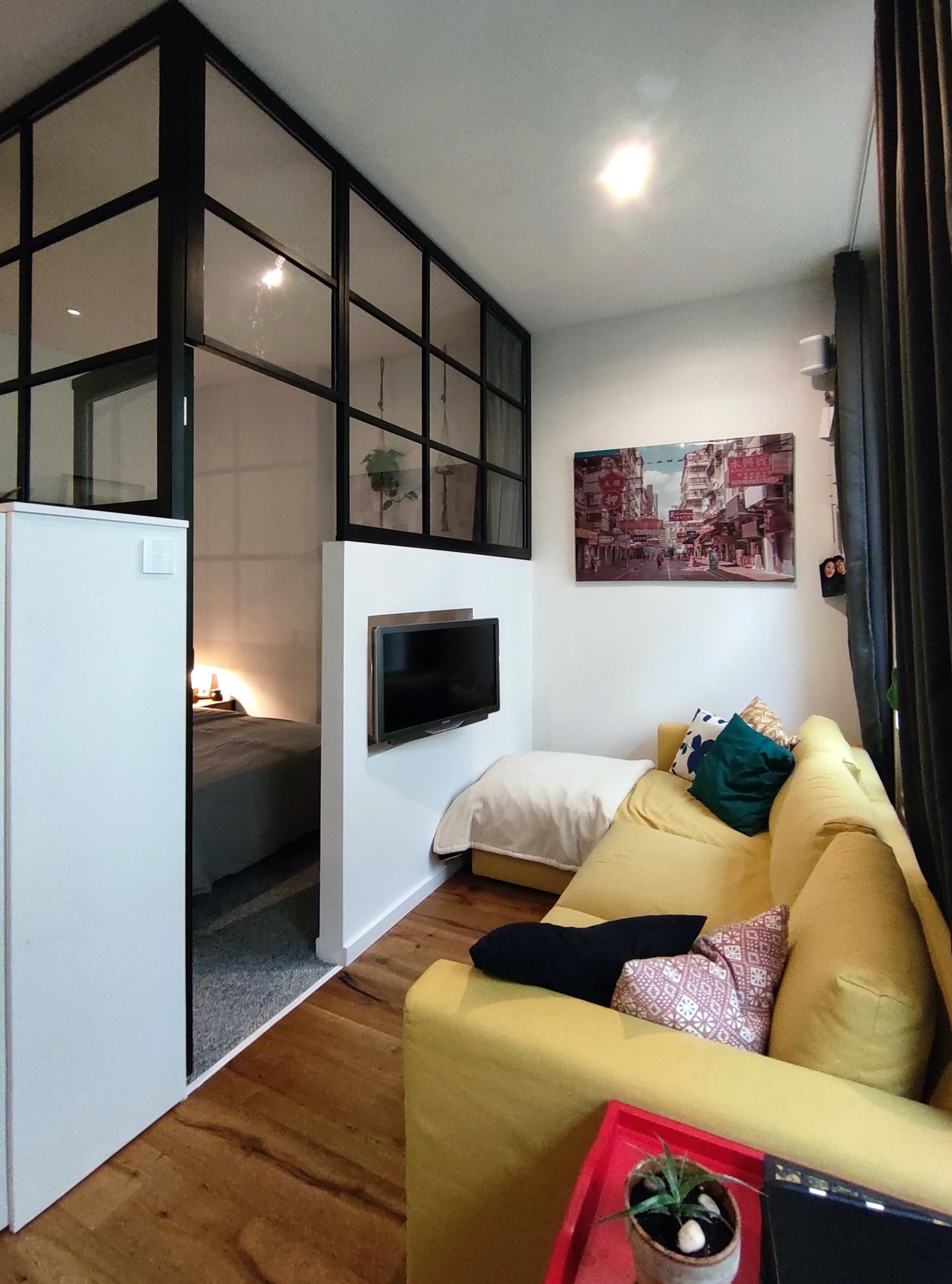 Occupancy after modernisation/renovation/reconstruction: modern 1.5 room apartment including built-in kitchen located in Tiergarten, Berlin