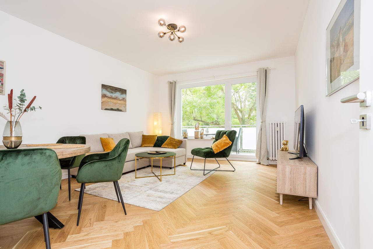 Wonderful apartment in Berlin-Schmargendorf with balcony