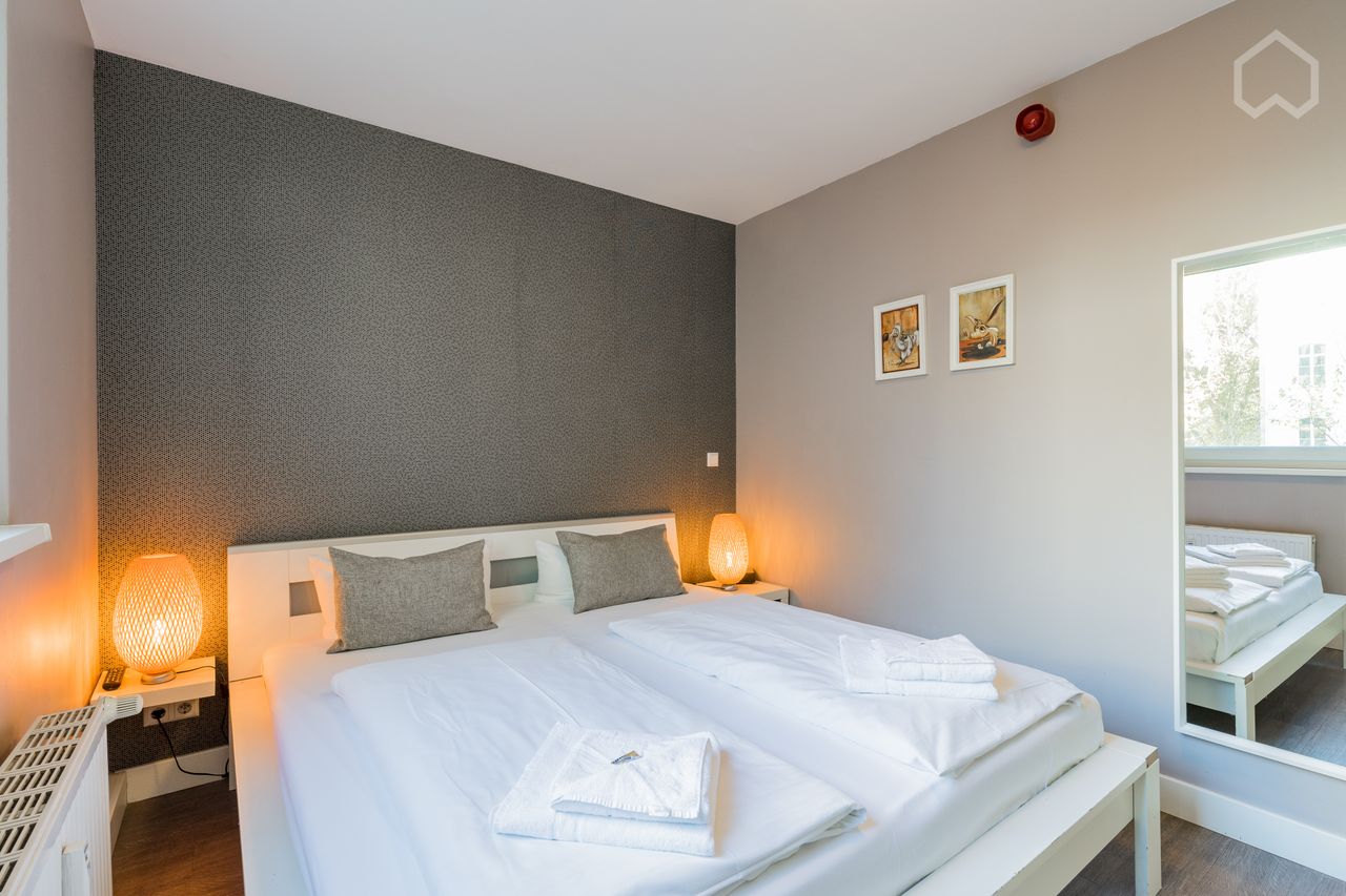 Great suite in Kreuzberg with great connection