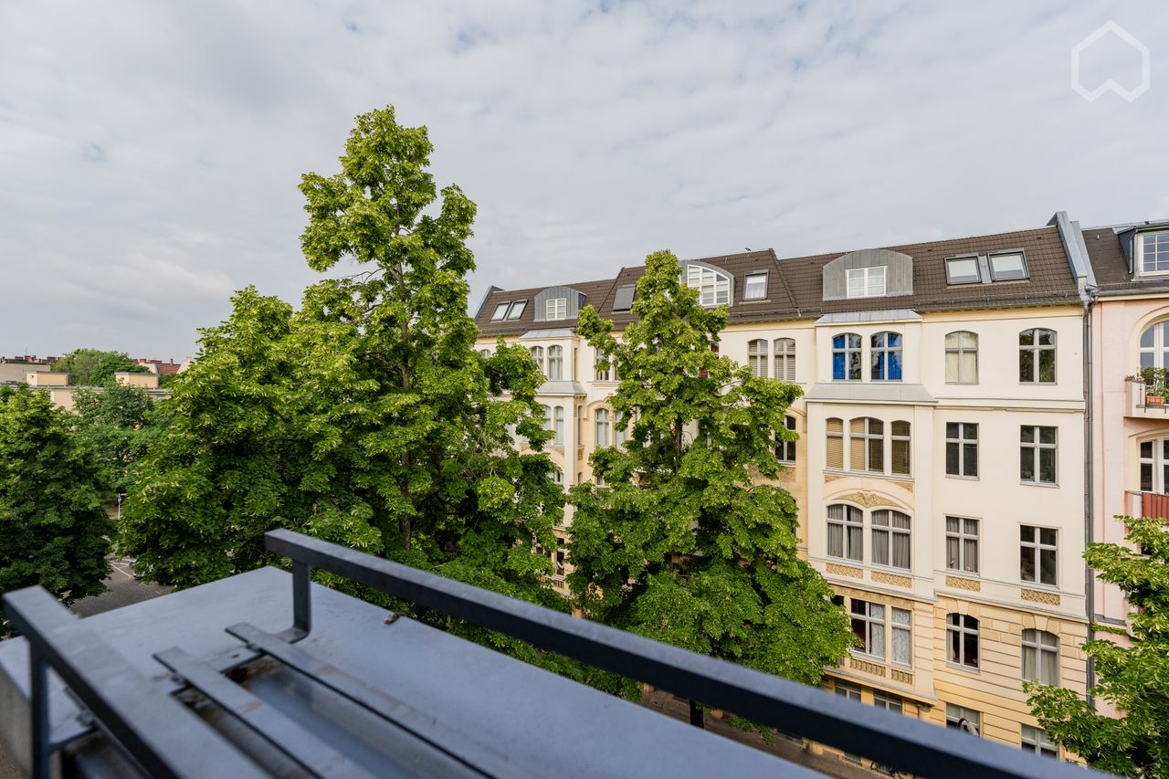 Spacious & pretty apartment in Schöneberg