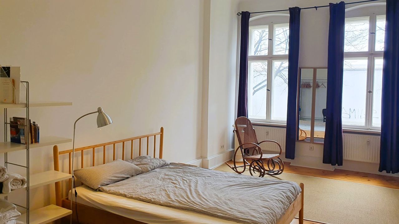 Bright & pretty 2,5 room appartment in Schöneberg