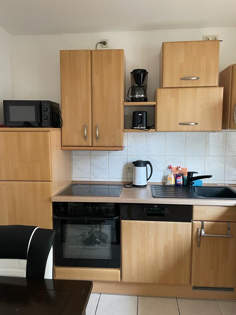 Nice building flat with modern fitted kitchen in Düsseldorf.