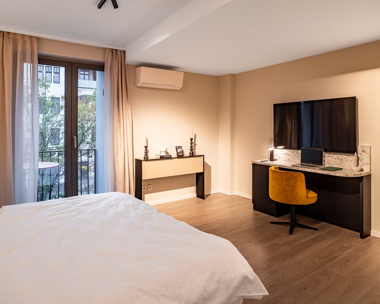 Loft XL at UNITED LIVING