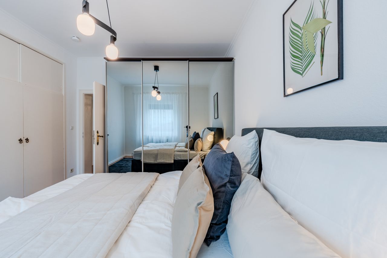 Chic 3-Bedroom Apartment with Serene Garden in Spandau-Berlin