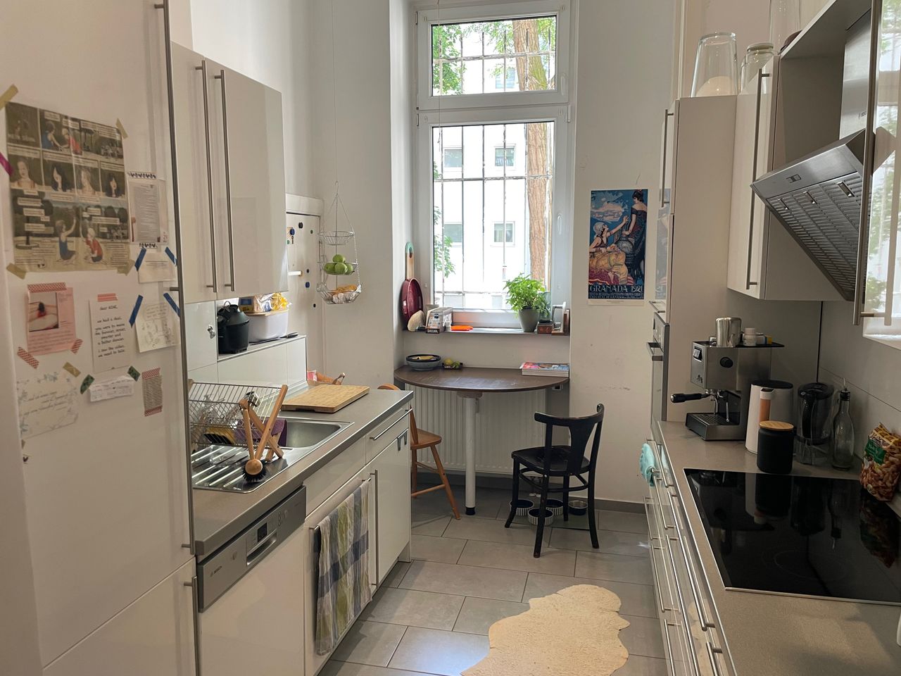 Spacious, bright and cozy apartment in Berlins most beautiful district