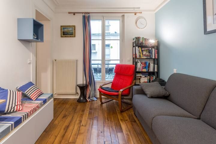Charming Apartment Near Eiffel Tower & Champs Élysées
