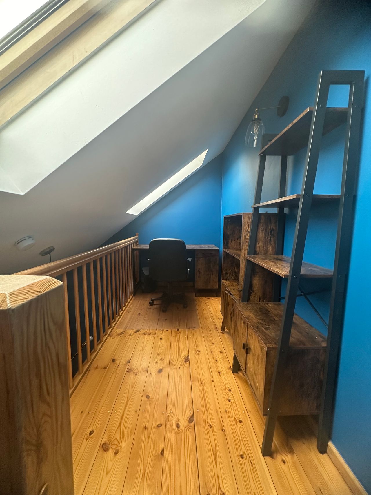 Beautiful, fully furnished 2.5-room apartment for sublet, shared flat possible.