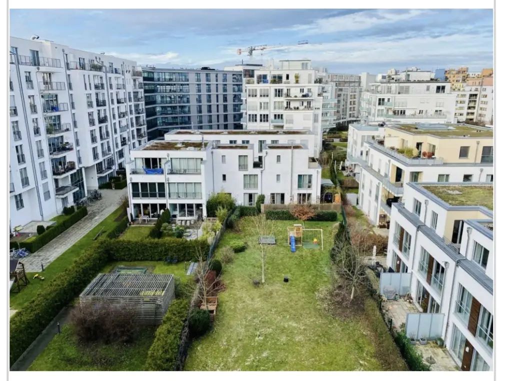 Lichtdurchflutete, möblierte Maisonette am Engelbecken