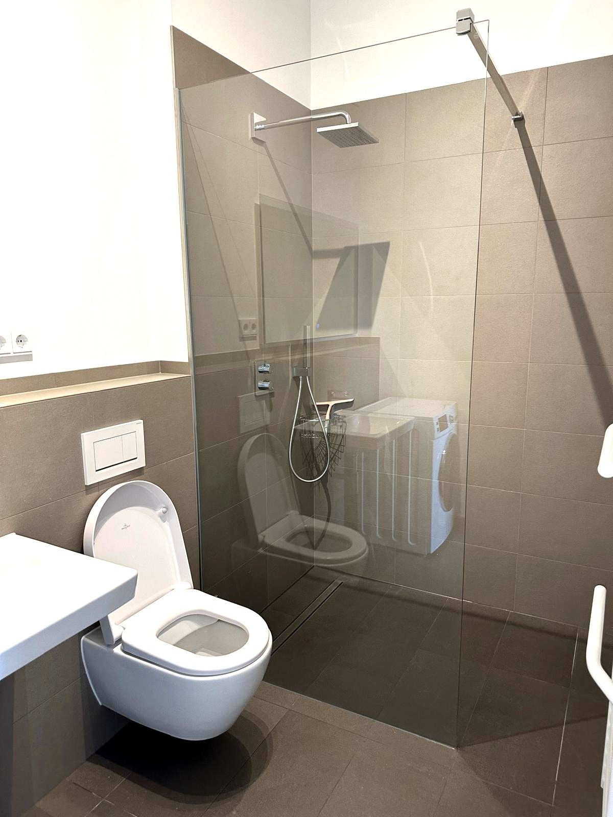 High-end furnished studio (50 sqm) at Zionskirchplatz, Prenzlauer Berg | Best location