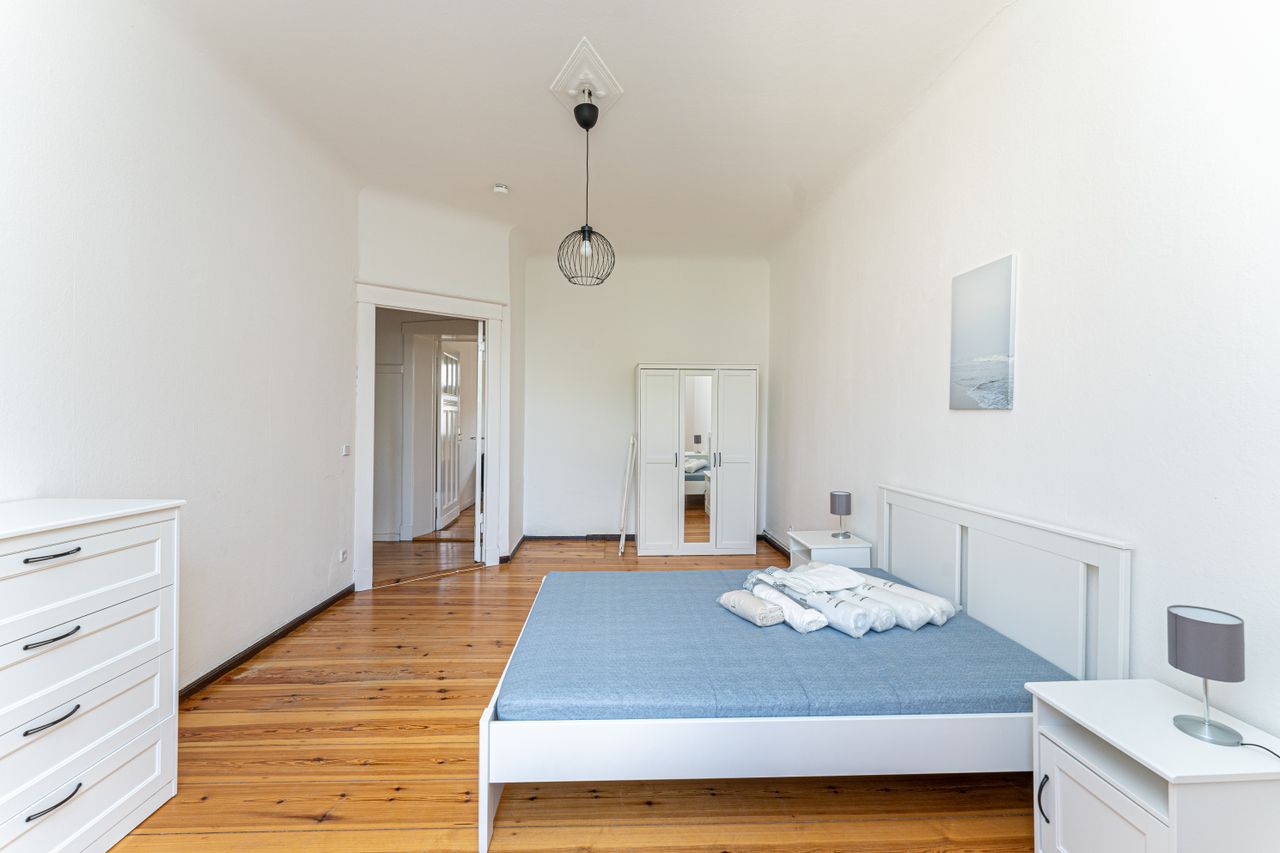 Beautiful & new suite in Neukölln
