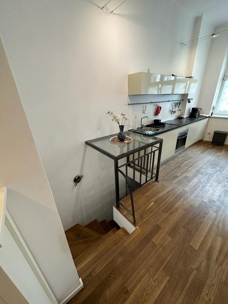 Fully furnished 3-room apartment on two levels
