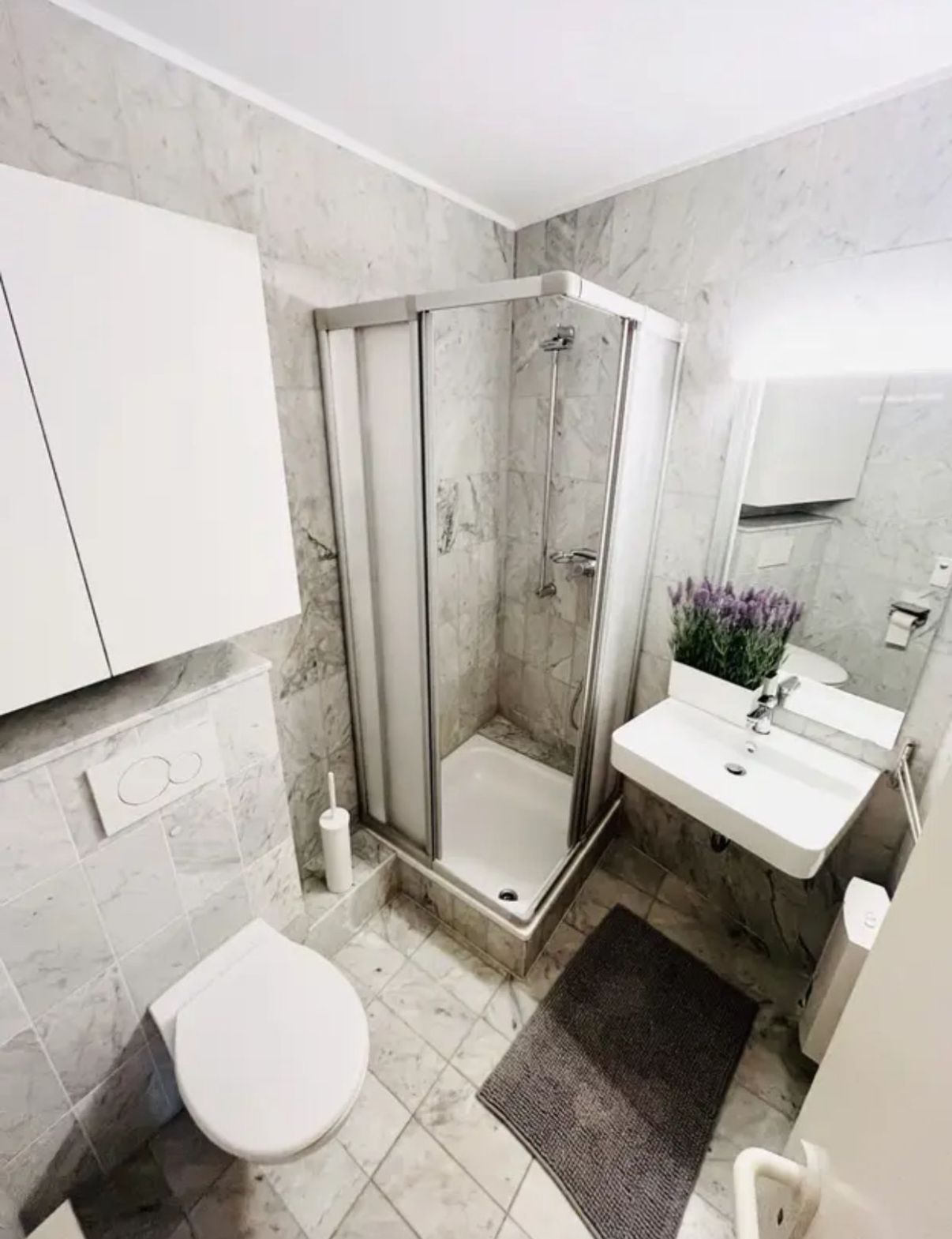 Fully furnished apartment near Düsseldorf Media Harbor
