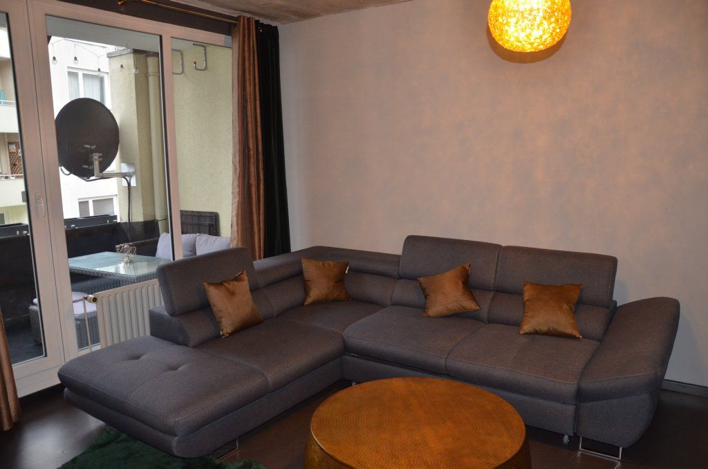 Modern designer flat in the popular Magniviertel, fully furnished with 2 balconies and underground car park
