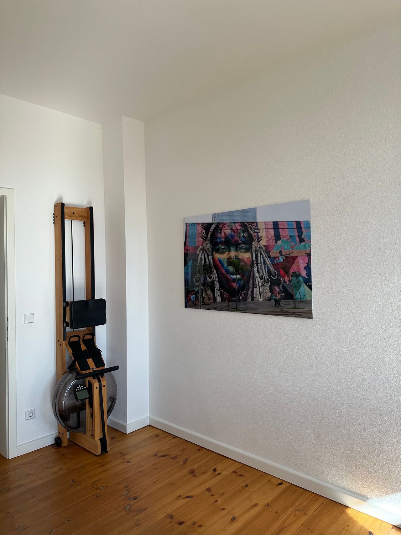 Light-flooded 3 room-apartment with nice view in one of the most beautiful streets of Berlin