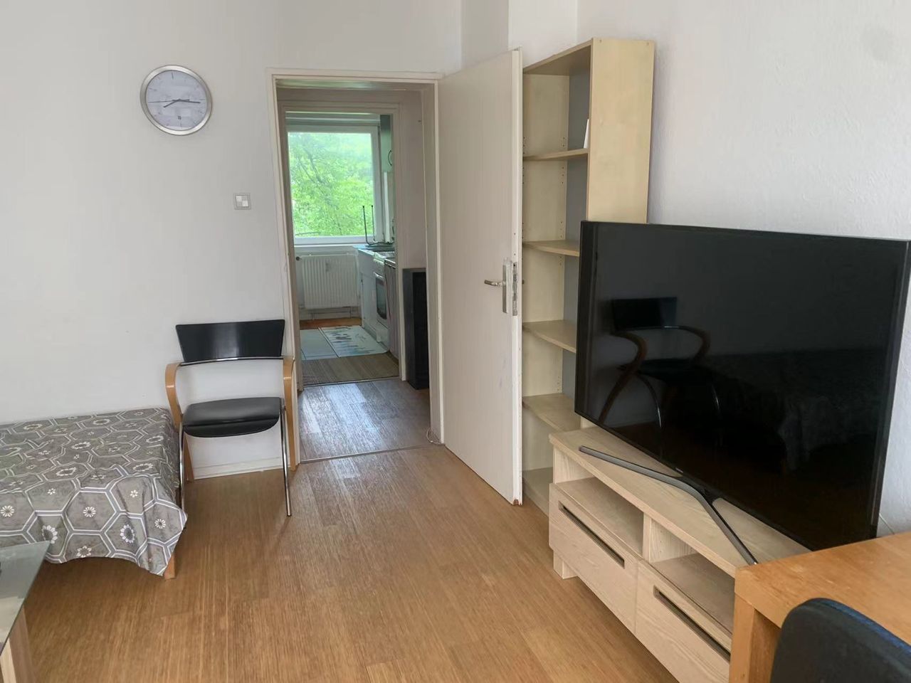 3 Room Appartment near Metro and Fair Ground