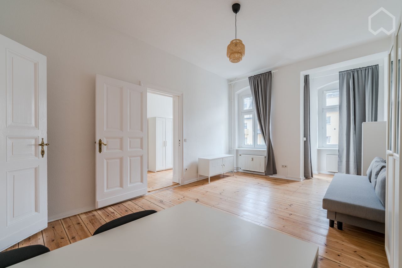 Lonterm rent 1- 2 years furnished in Moabit with balcony