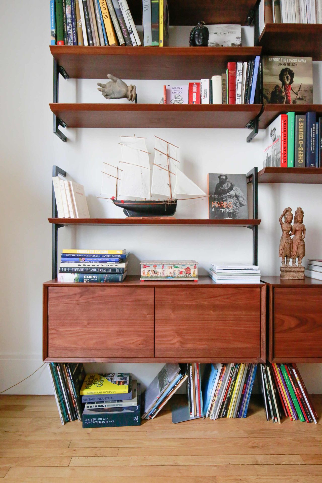 Stylish family flat in the heart of Paris (with parking space)