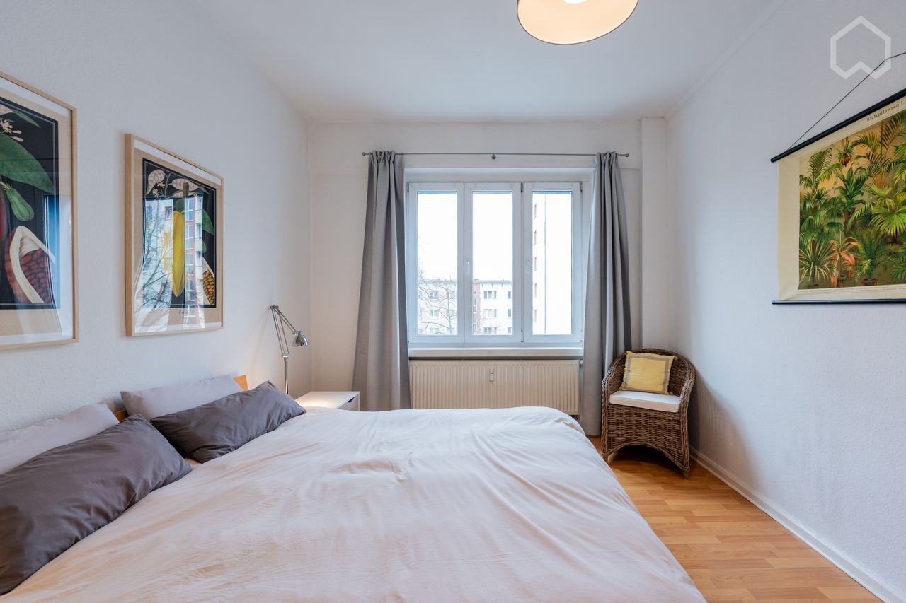 Bright 1 bedroom 1 living room flat - Top Location in Mitte - Modern Furniture