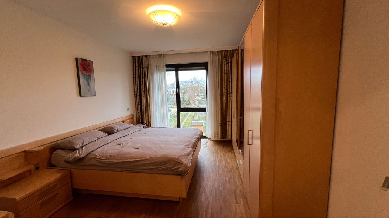 Rare opportunity: Modern apartment in one of Dusseldorf's most popular districts (REWE is nextdoor, 10min to city center, close to Wildpark)