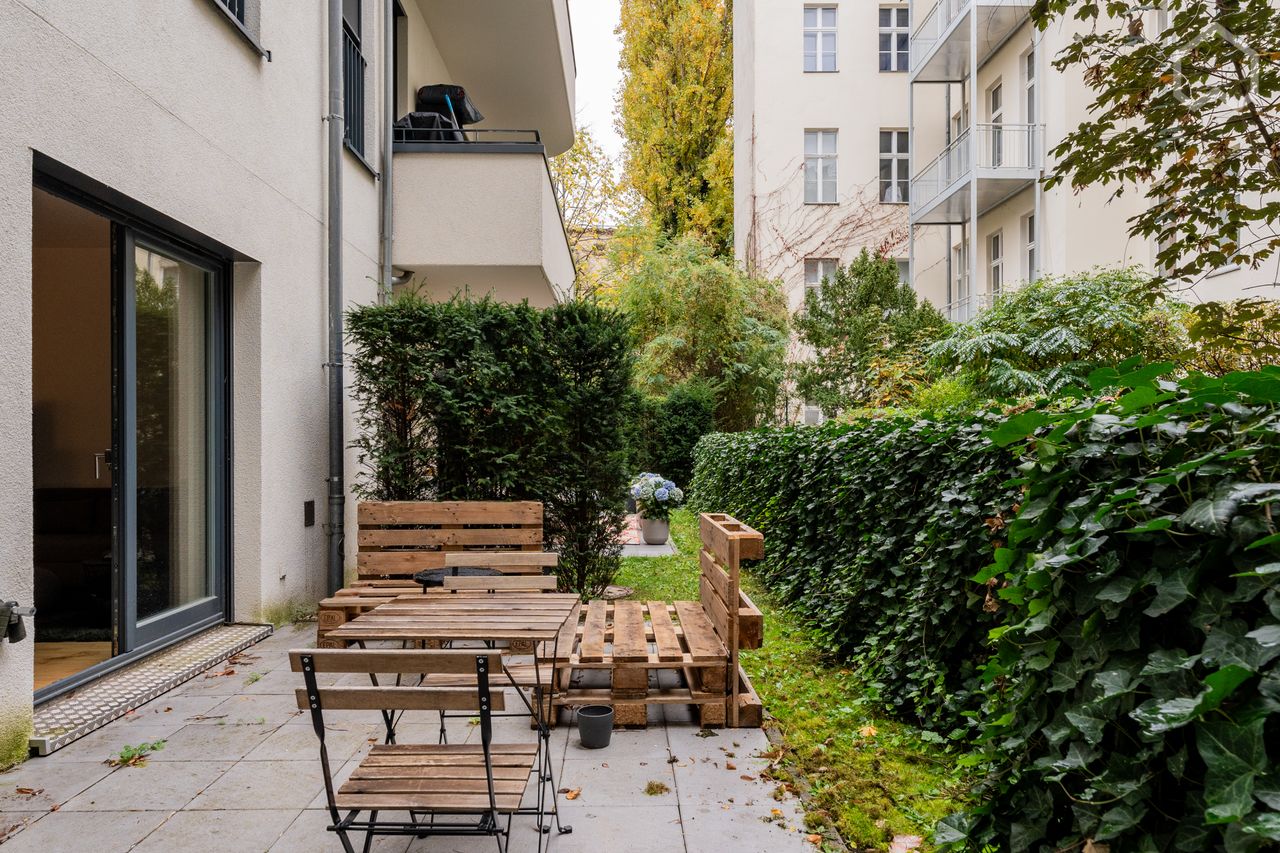 Cozy apartment with terrace near Savignyplatz