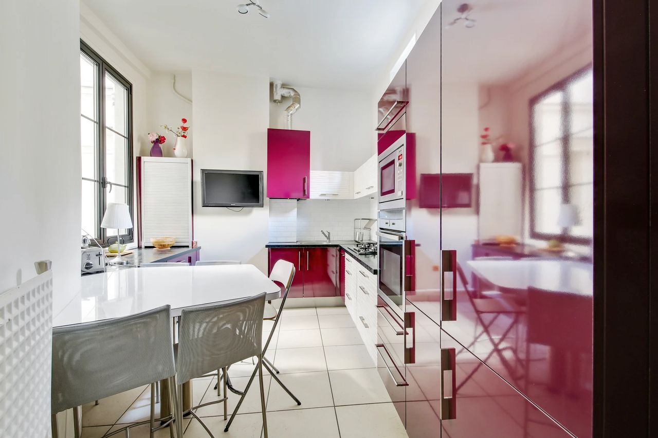 Welcome to a Haussmannian Gem: 3-Bedroom Apartment Near "Galeries Lafayette" and "Opéra