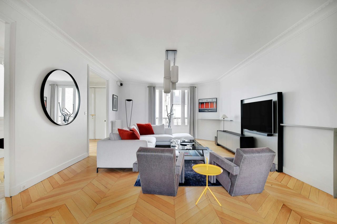 Exceptional apartment - Victor Hugo