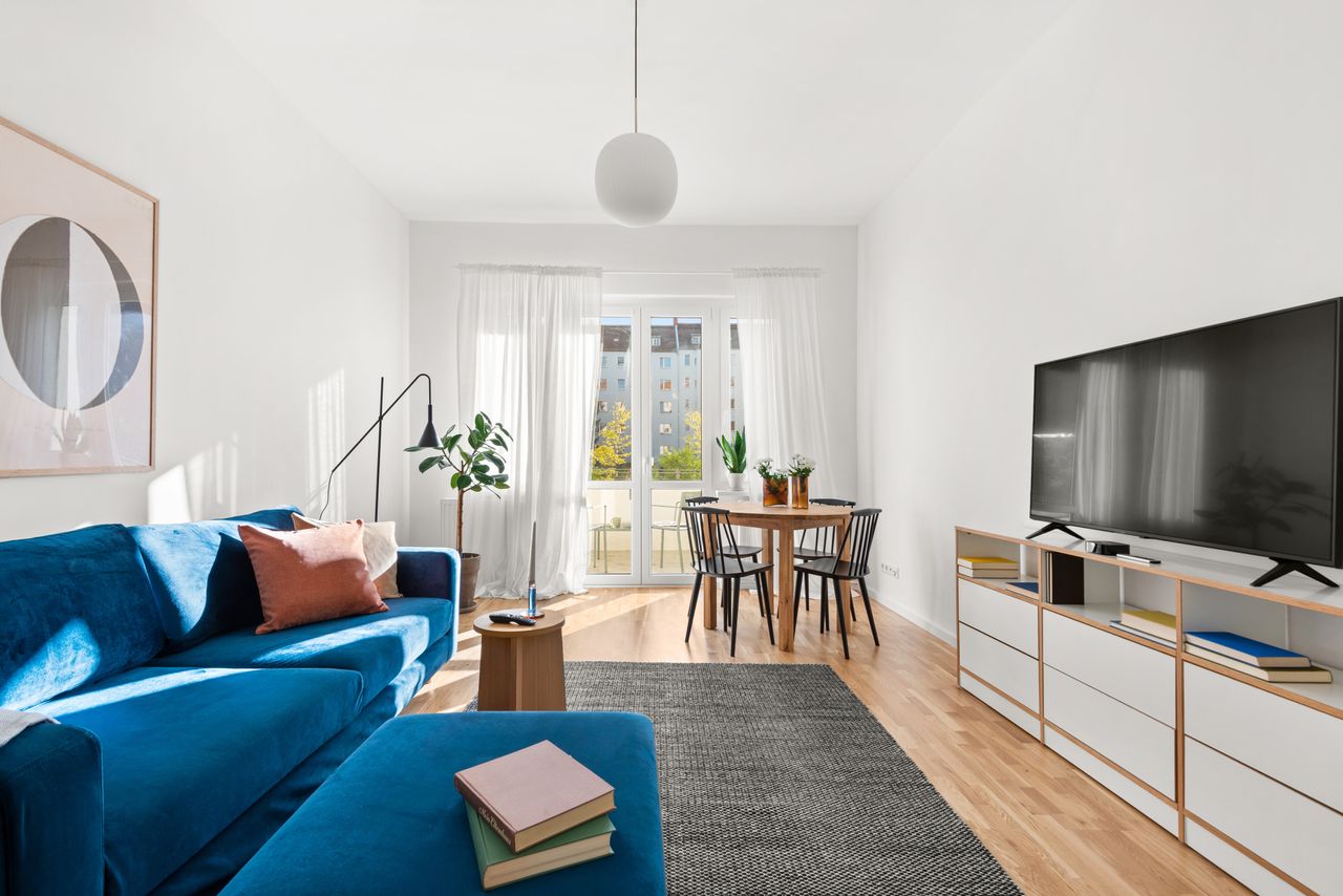Modern 2- Room Apartment with Balcony in Neukölln