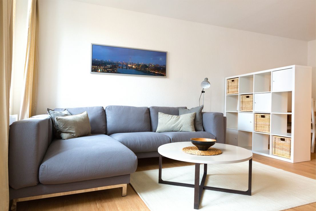 3-room apartment with balcony in the Hansaviertel, directly on the spree