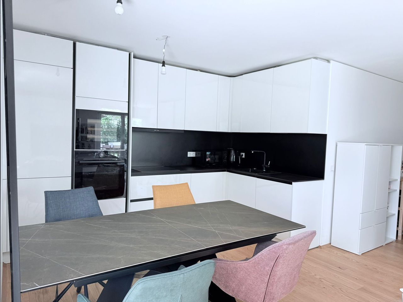Bright & Furnished 2 Rooms Apartment with Private Garden – Near U-Bahn