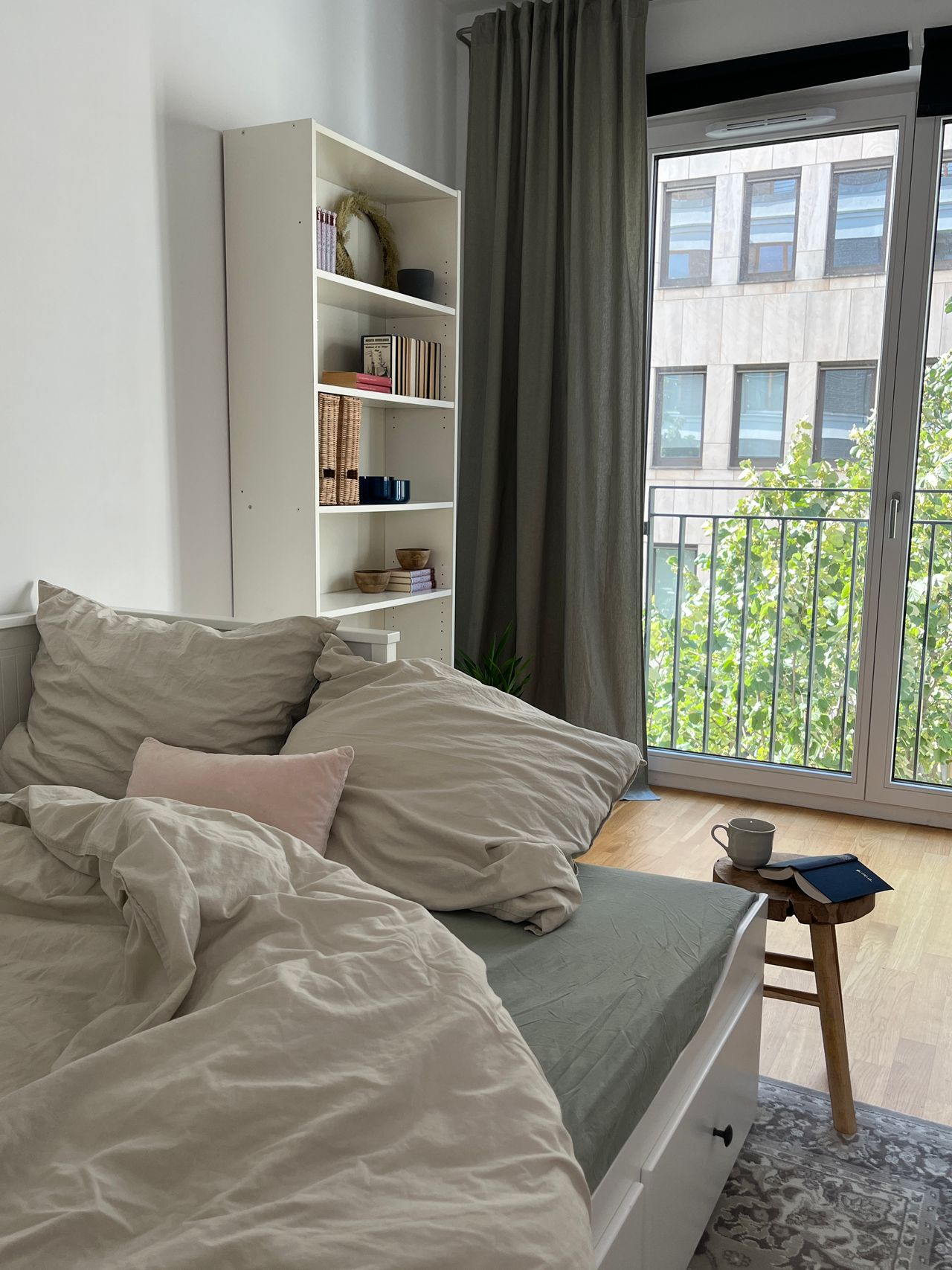 Stylish Urban Escape: 2BR in central Berlin