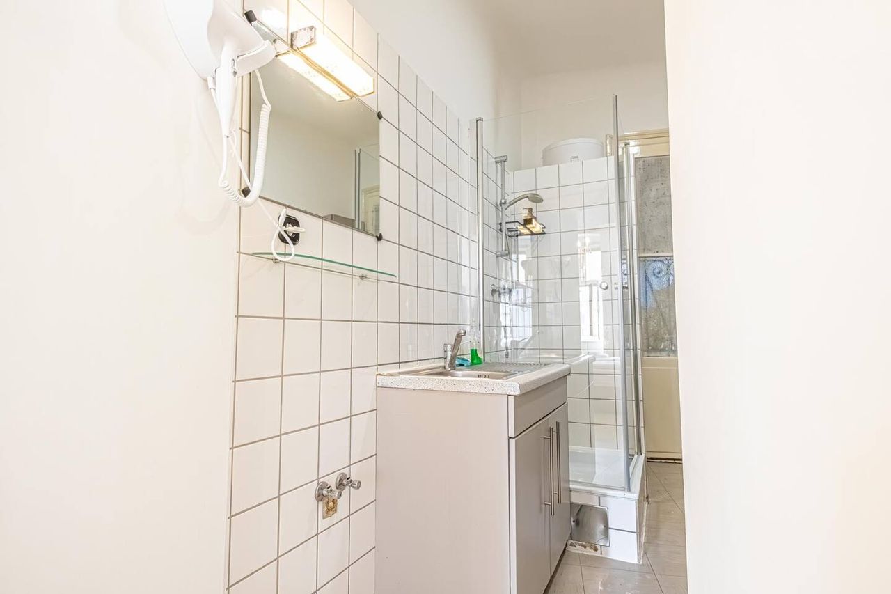Charming and perfect apartment near Wiener Stadthalle