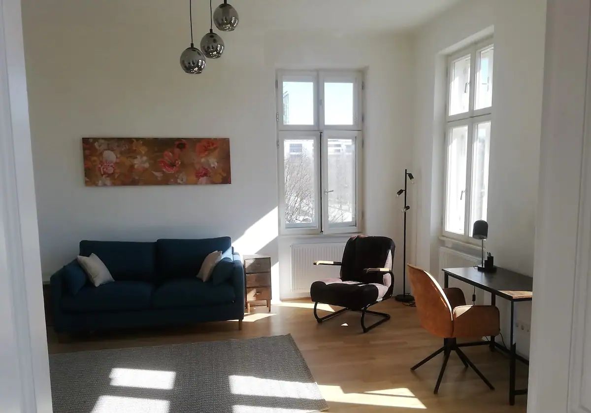 Modern light-flooded apartment at the Augarten