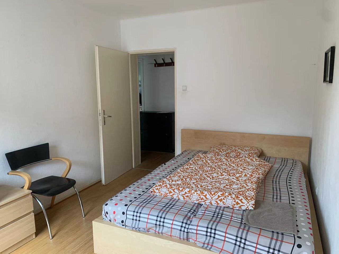 3 Room Appartment near Metro and Fair Ground
