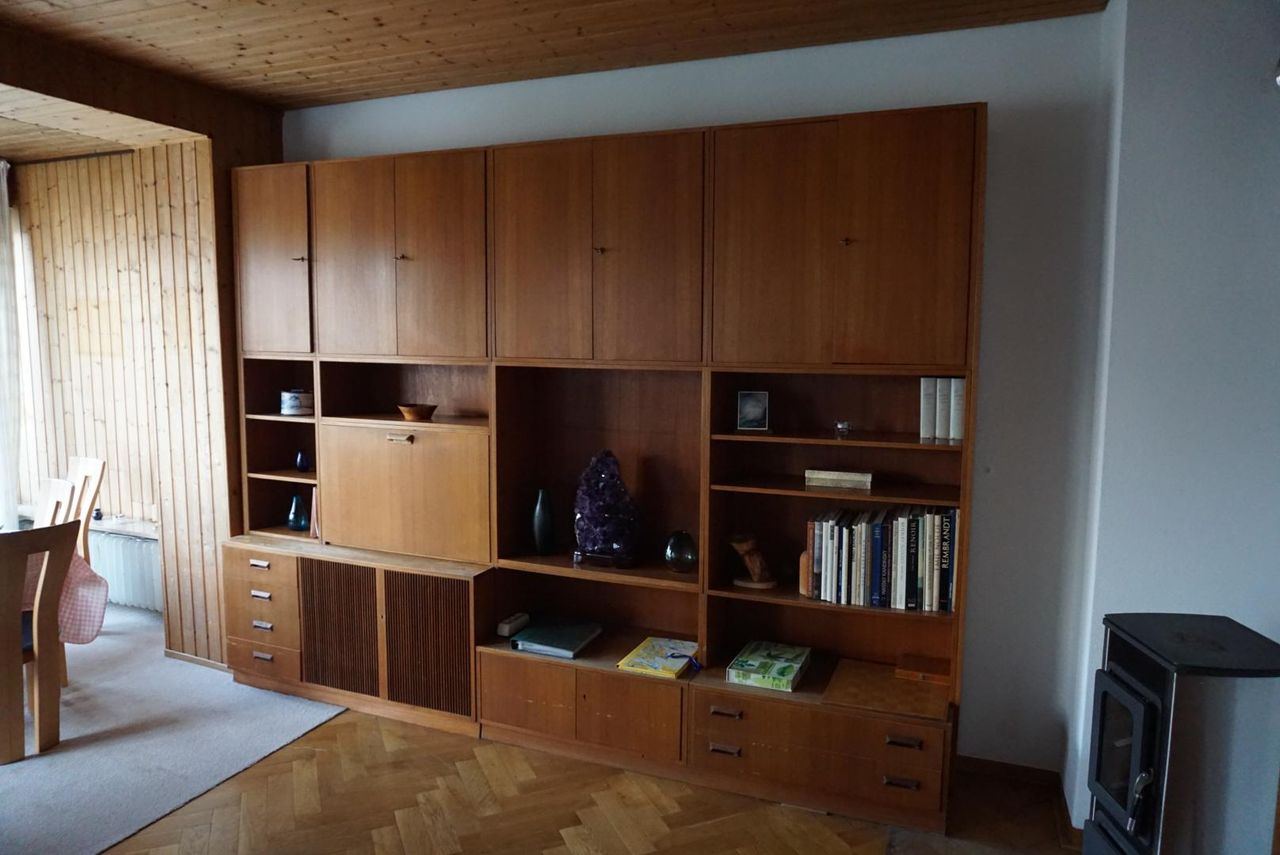Spacious, bright apartment in a popular half-height location in Stuttgart