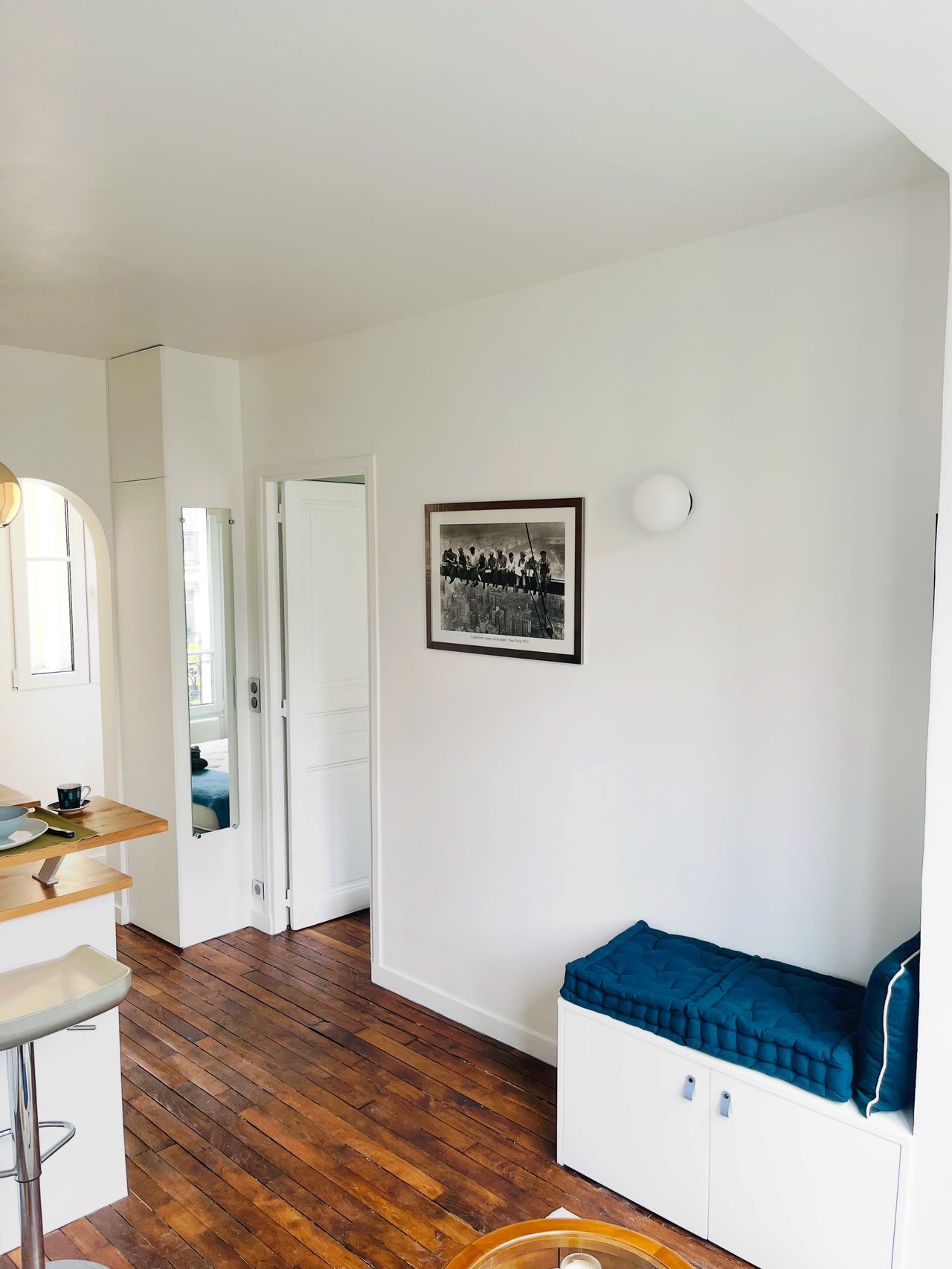 Bright and cozy 1 bedroom & 1 living room renovated in nice area, Paris