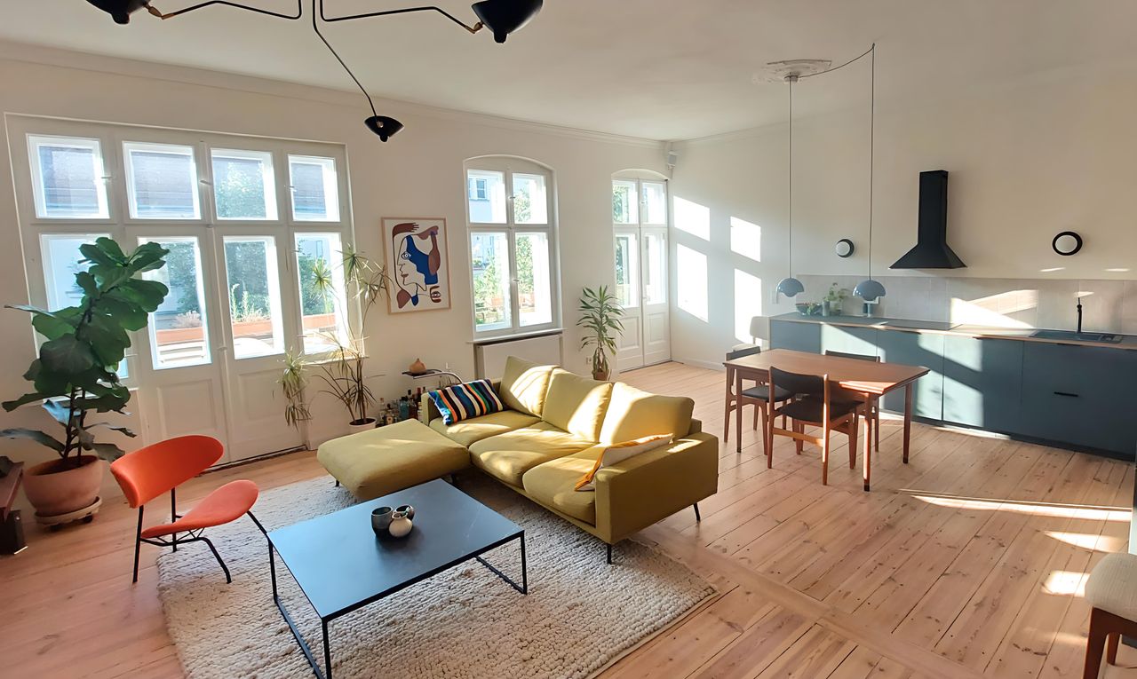 Quiet, sunny and spacious apartment in Neukölln