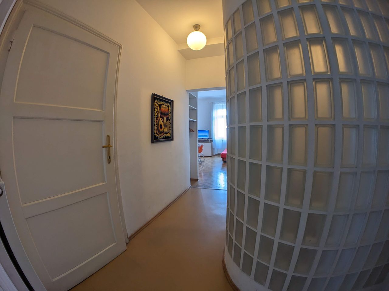 60 sqm apartment in Vienna, 2nd district – fully furnished in an Art Nouveau building