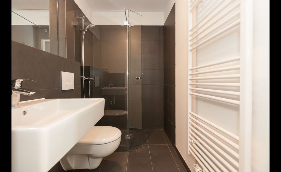 Modern & neat apartment close to city center