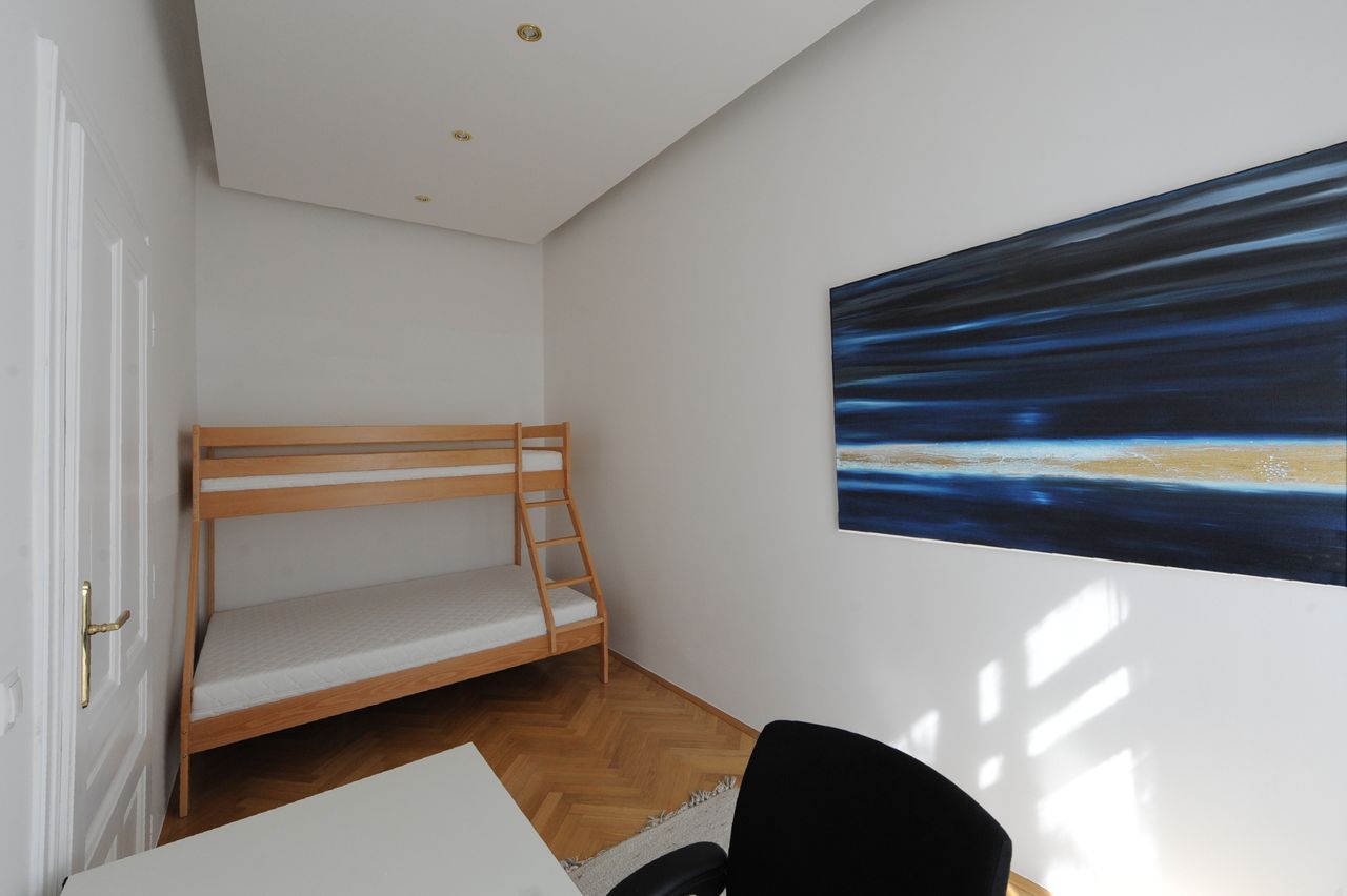 Beautiful, modern apartment near city center (Vienna)