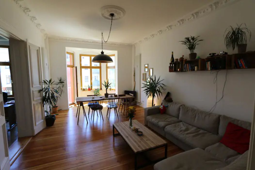 Gorgeous, bright, & spacious 2 bedroom home in Mitte/Prenzlauer Berg fully furnished to rent - 111sqm
